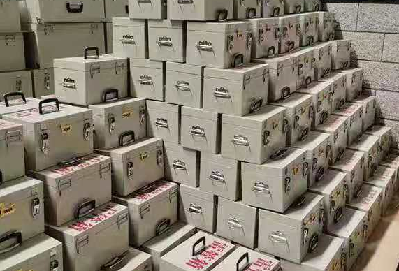 魏都不同材质的雷管箱/炸药箱有什么区别？